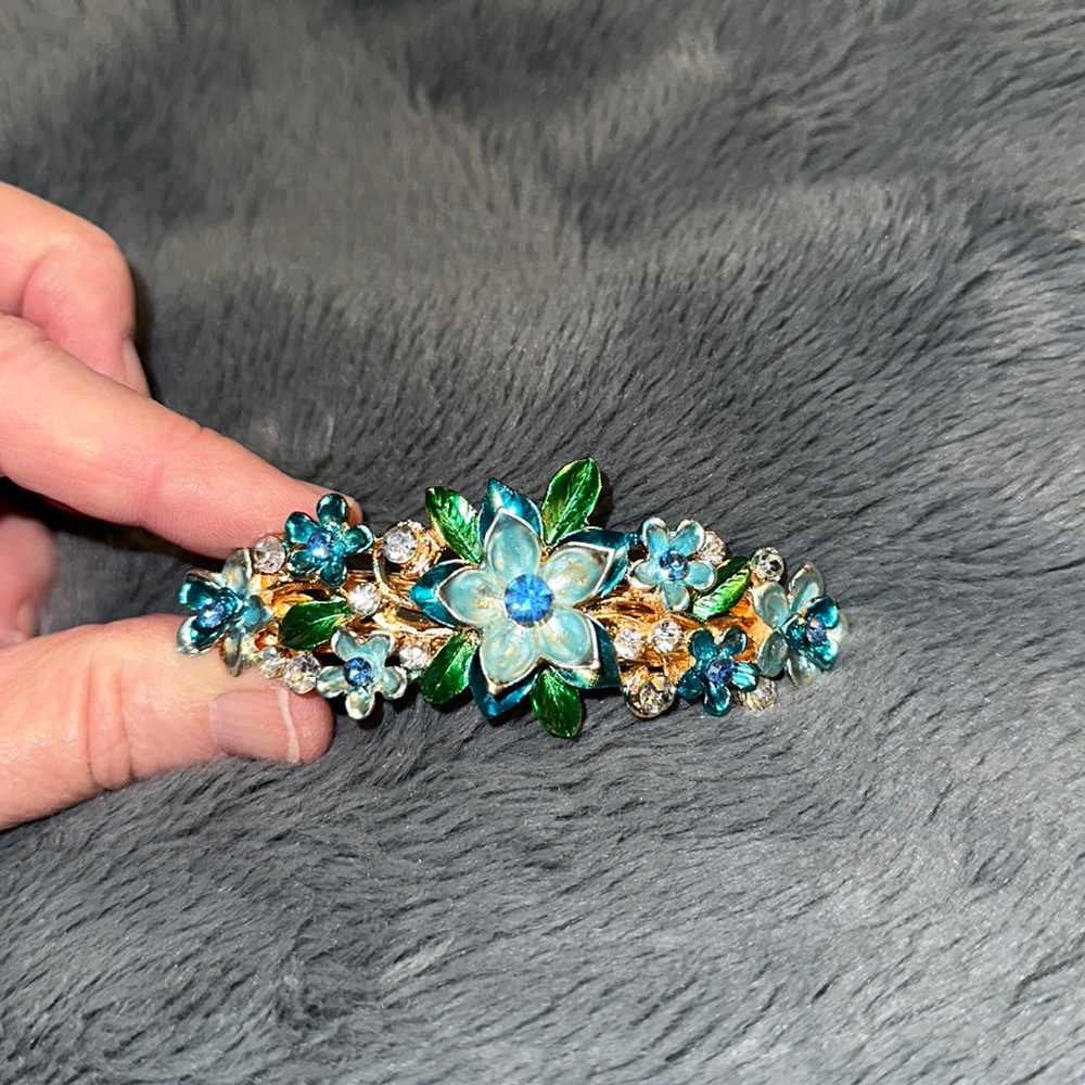 Blue Floral Hair Clip NWT